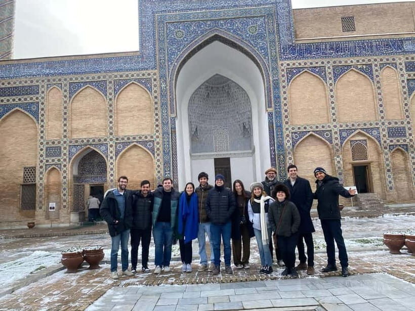 2 - Days Guided Tour of Samarkand and Bukhara from Tashkent - Siyob Bazaar and Lunch: One Taste of Everyday Uzbekistan