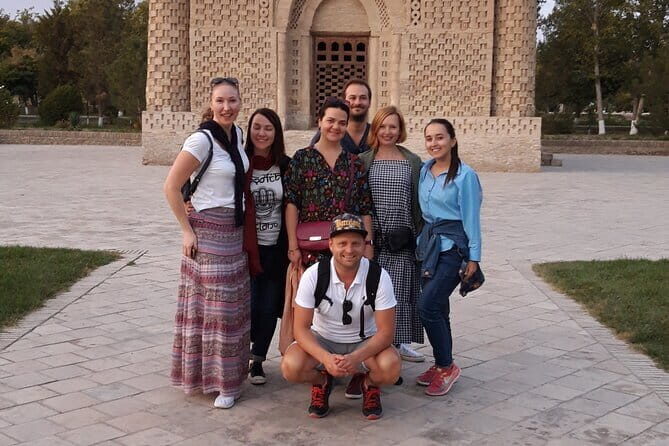 City Tour Around Bukhara - Meeting in the right spot: Ismail Samani to Lyabi Hauz