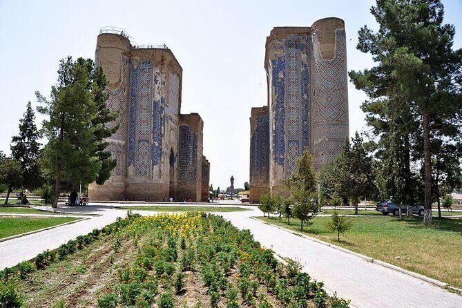 Day Tour to Shahrisabz of Amir Timur - Ak-Saray Palace Complex: the White Palace’s scale hits fast