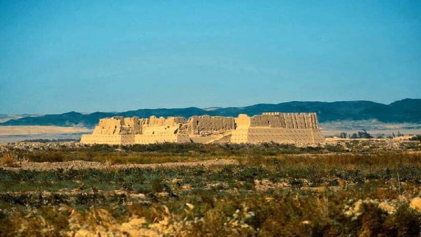 Daytrip from Khiva to Five Ancient Fortresses - Toprak-Kala: governor residences, war-driven abandonment, and finds from excavations