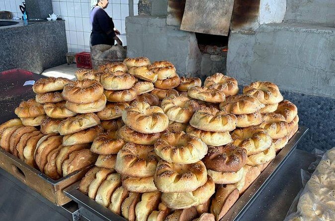 Food tour in Tashkent - Stop 3: Chorsu Bazaar Tashkent for bread, dried fruit, and sweet bites
