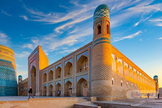 Private Daytrip to 7 Ancient Fortresses of Khorezm - Qizil Kala and Duman Kala: rebuilding across centuries