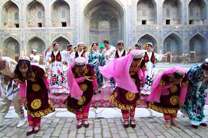 Samarkand One Day Private Tour from Tashkent with Bullet Train - Shah-i-Zinda and the Mausoleums Trail: More Than a Quick Photo Stop