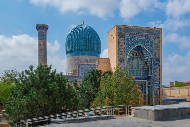 Samarkand Walking Tour - Hazrat Khizr Mosque: quieter, with a big name attached