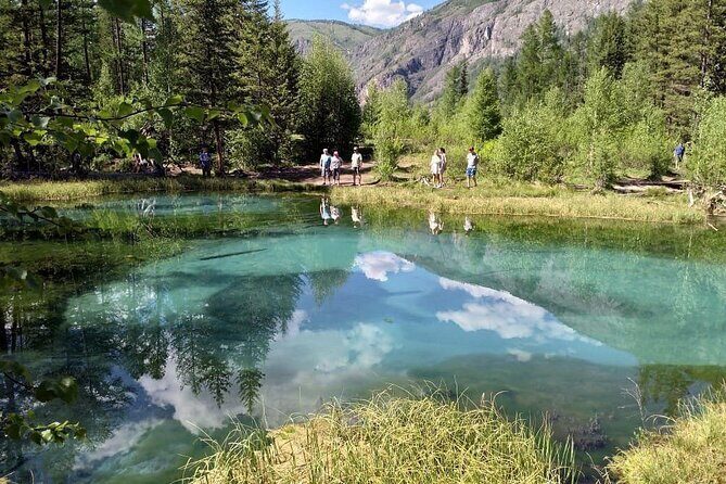 Tashkent Tour at Amirsoy, Chimgan Mountains and Charvak lake - Stop 3: Charvak Lake photo stops and real time by the water