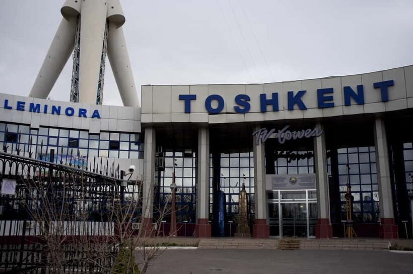 Tashkent:TV Tower Tour/the tallest structure in Central Asia - Observation deck views: Old Town to distant mountains