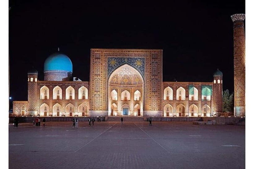 Uzbekistan 8 Days Private Guided Tour - Khiva, the City of a Thousand Minarets: Itchan Kala at full attention